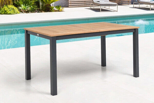 OUTFLEXX Esstischgarnitur, OUTFLEXX® Anthrazit Matt, Alu / Teak / Textil, Tisch 150/210x90cm, 6 Sessel, Stapelbar 4 OUTFLEXX Esstischgarnitur, OUTFLEXX® Anthrazit Matt, Alu / Teak / Textil, Tisch 150/210x90cm, 6 Sessel, Stapelbar – Bild 4