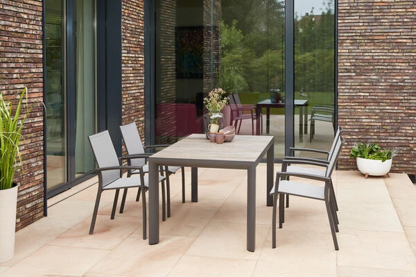 SIENA GARDEN Silva/Velia Dining Set, Anthrazit/grau, Alu/Ranotex®-Gewebe/Keramik, 140 X 90cm, Inkl. 4 Diningsessel 1 SIENA GARDEN Silva/Velia Dining Set, Anthrazit/grau, Alu/Ranotex®-Gewebe/Keramik, 140 X 90cm, Inkl. 4 Diningsessel