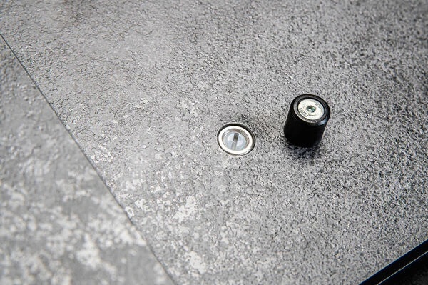 KETTLER Cubic/Basic Plus Padded Esstischgarnitur, Anthrazit, Alu/HPL/Textilene, 140/210x70 Cm, 4 Stapelsessel 4 KETTLER Cubic/Basic Plus Padded Esstischgarnitur, Anthrazit, Alu/HPL/Textilene, 140/210x70 Cm, 4 Stapelsessel – Bild 4