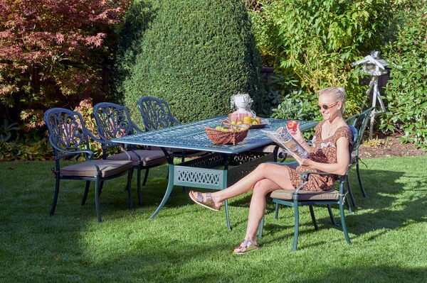 HARTMAN Amalfi Esstischgarnitur, Dunkelgrün, Alu-Guss, 6 Diningsessel, Inkl. Polster, 214x112 Cm 7 HARTMAN Amalfi Esstischgarnitur, Dunkelgrün, Alu-Guss, 6 Diningsessel, Inkl. Polster, 214x112 Cm – Bild 7